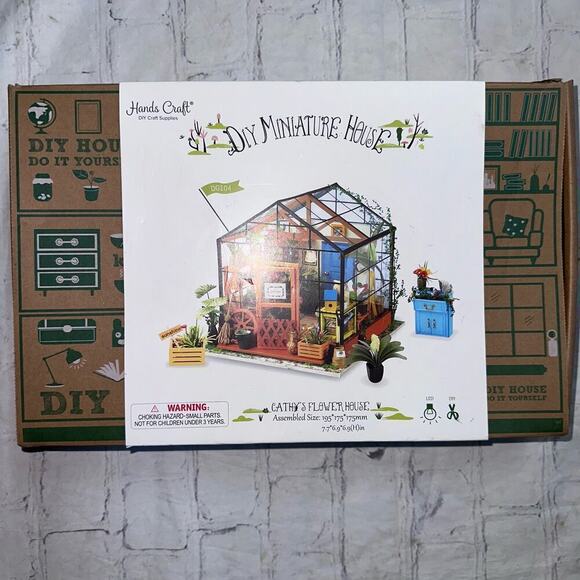 NIB Hands Craft DIY Miniature House Cathy’s Flower House Building Kit - Picture 2 of 6